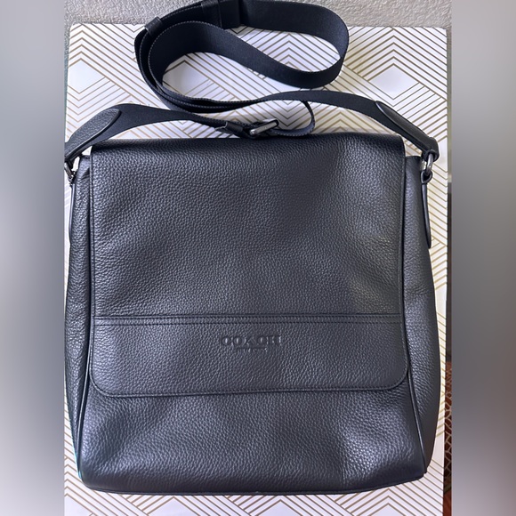 Men’s Coach Crossbody Bag! - Picture 1 of 7